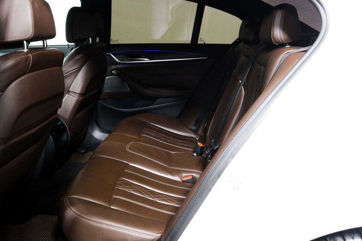 BMW 5 серии с пробегом — 2020 год. Фото: #11