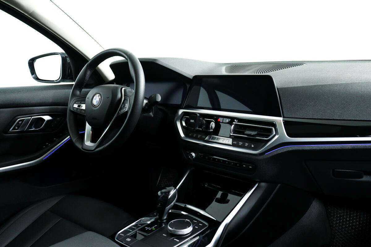 BMW 3 серии с пробегом — 2019 год. Фото: #6