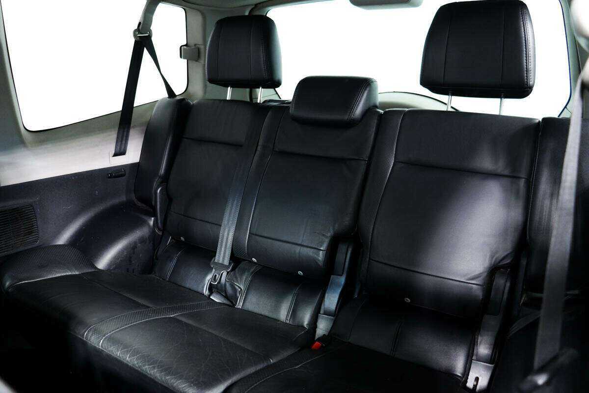 Mitsubishi Pajero с пробегом — 2008 год. Фото: #11