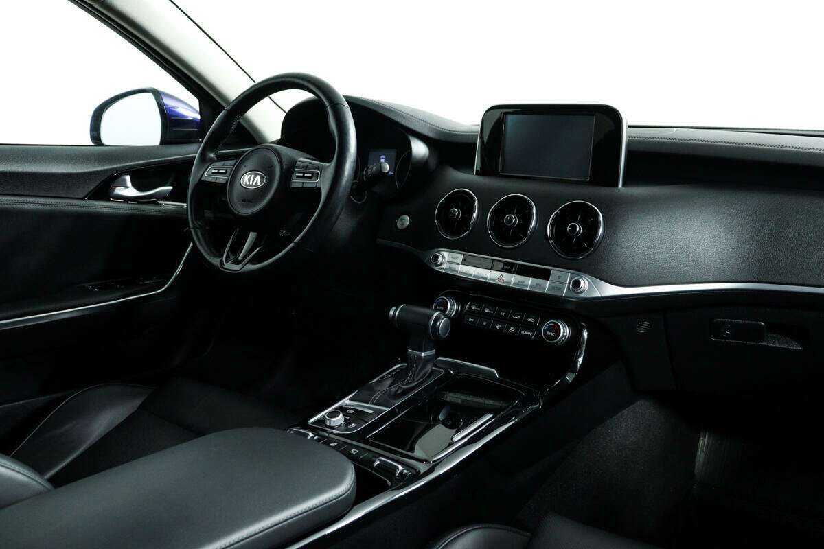 Kia Stinger с пробегом — 2019 год. Фото: #8
