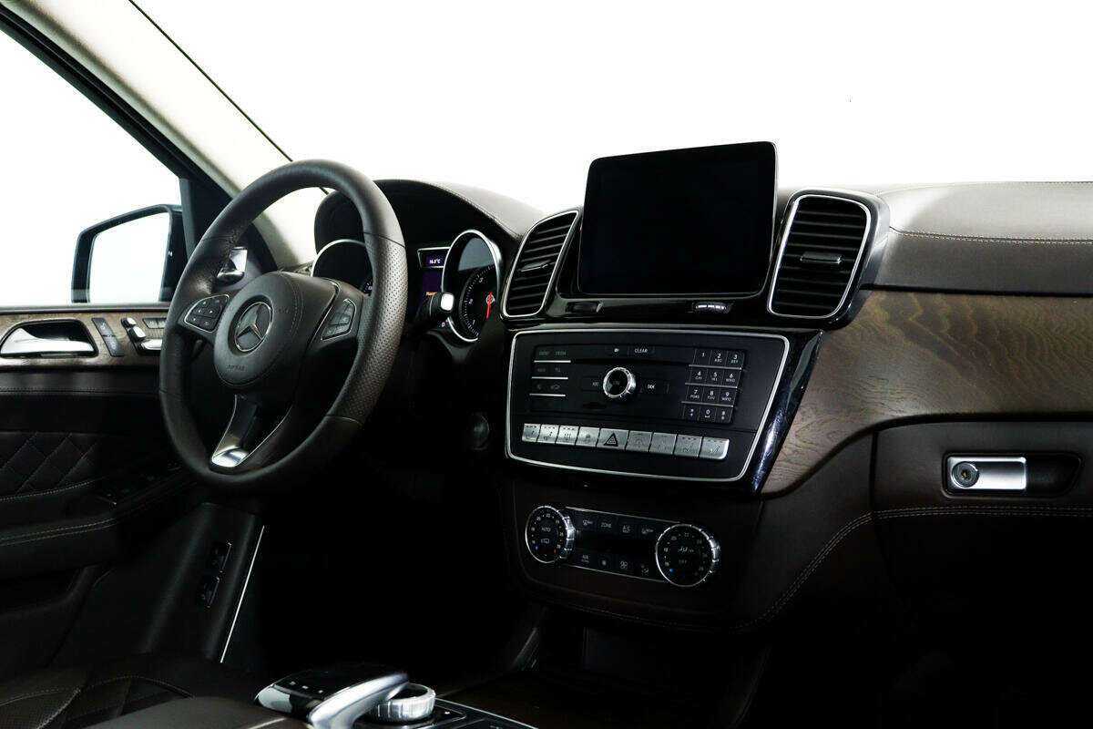 Mercedes-Benz GLS с пробегом — 2016 год. Фото: #8