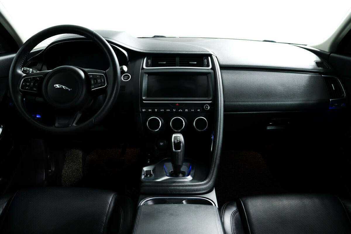 Jaguar E-Pace с пробегом — 2019 год. Фото: #10