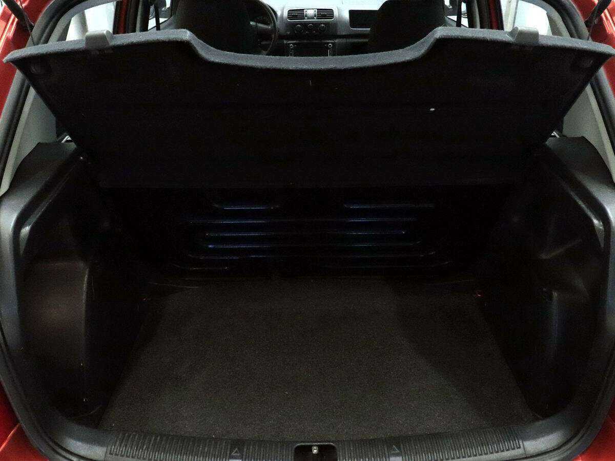 Skoda Fabia с пробегом — 2009 год. Фото: #9