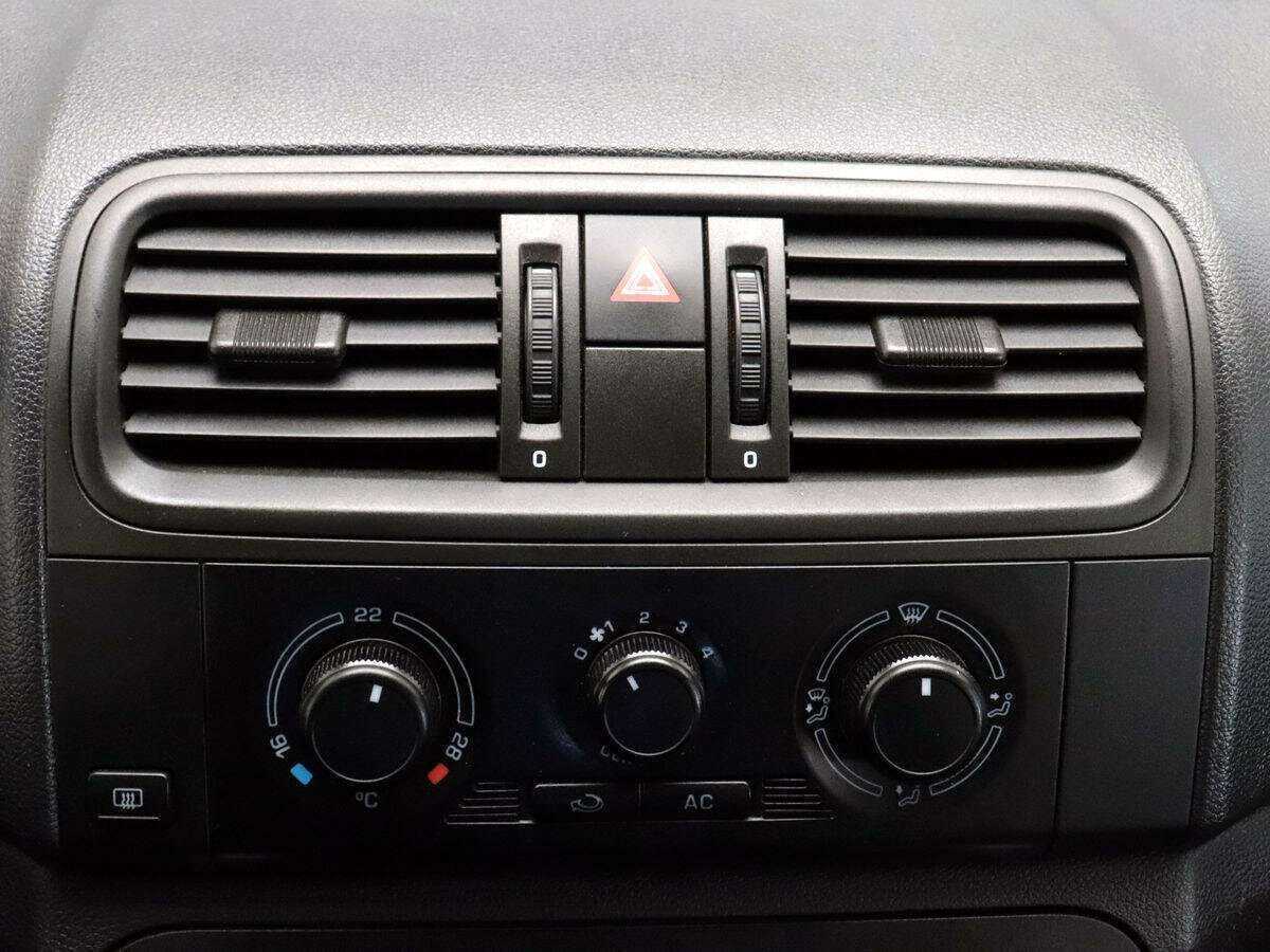 Skoda Fabia с пробегом — 2009 год. Фото: #13