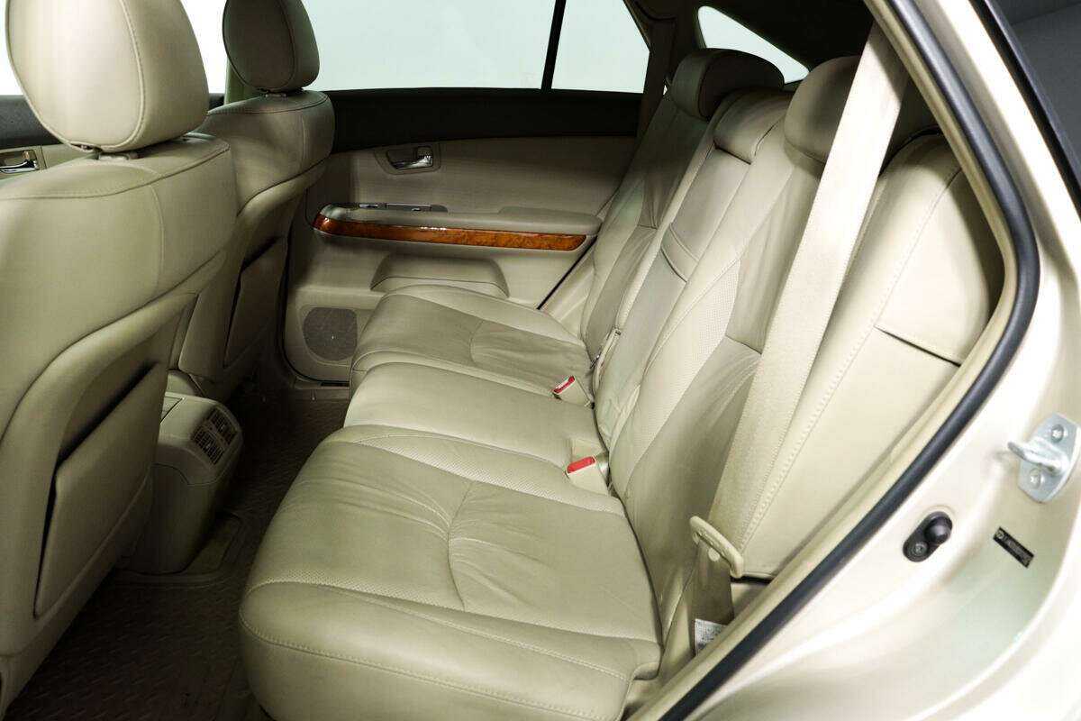 Lexus RX с пробегом — 2007 год. Фото: #11