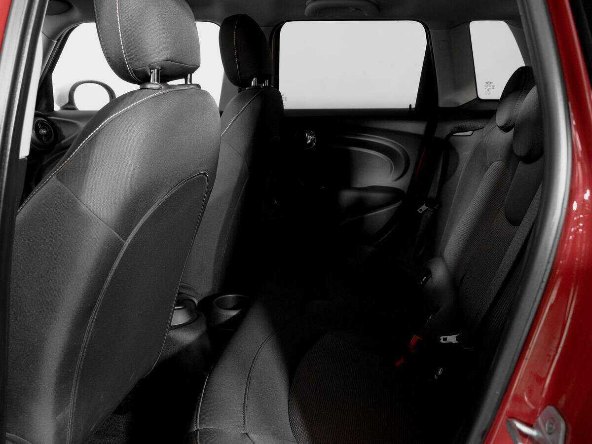 Mini Hatch с пробегом — 2021 год. Фото: #9