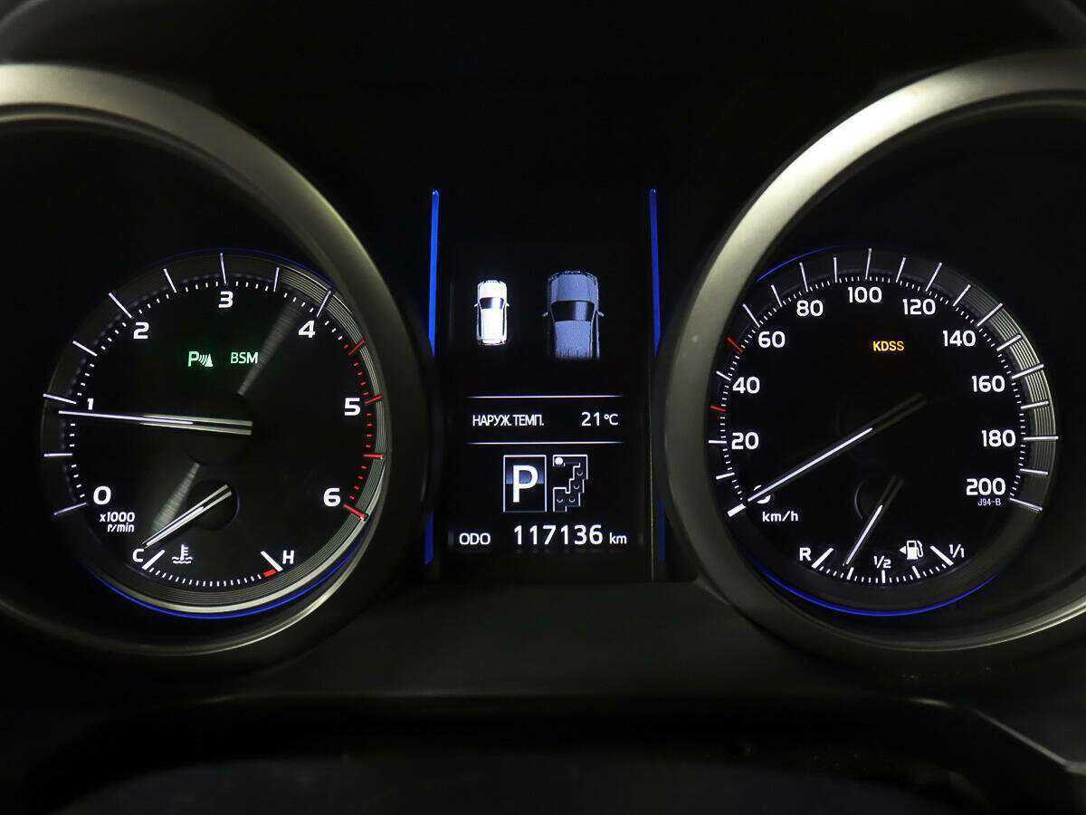 Toyota Land Cruiser Prado с пробегом — 2015 год. Фото: #9