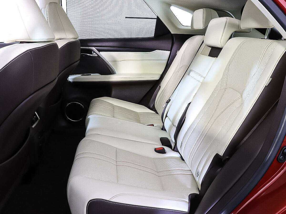 Lexus RX с пробегом — 2016 год. Фото: #8