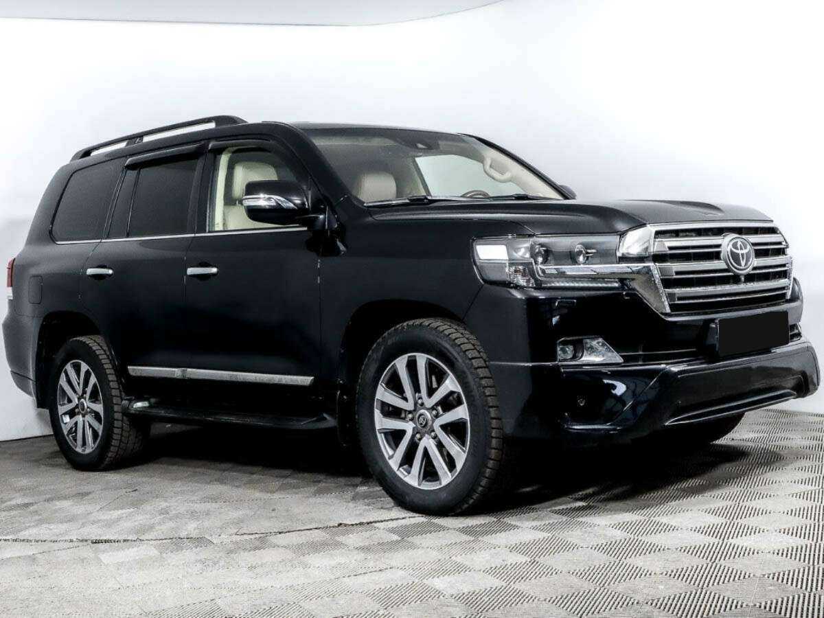 Toyota Land Cruiser с пробегом — 2015 год. Фото: #2