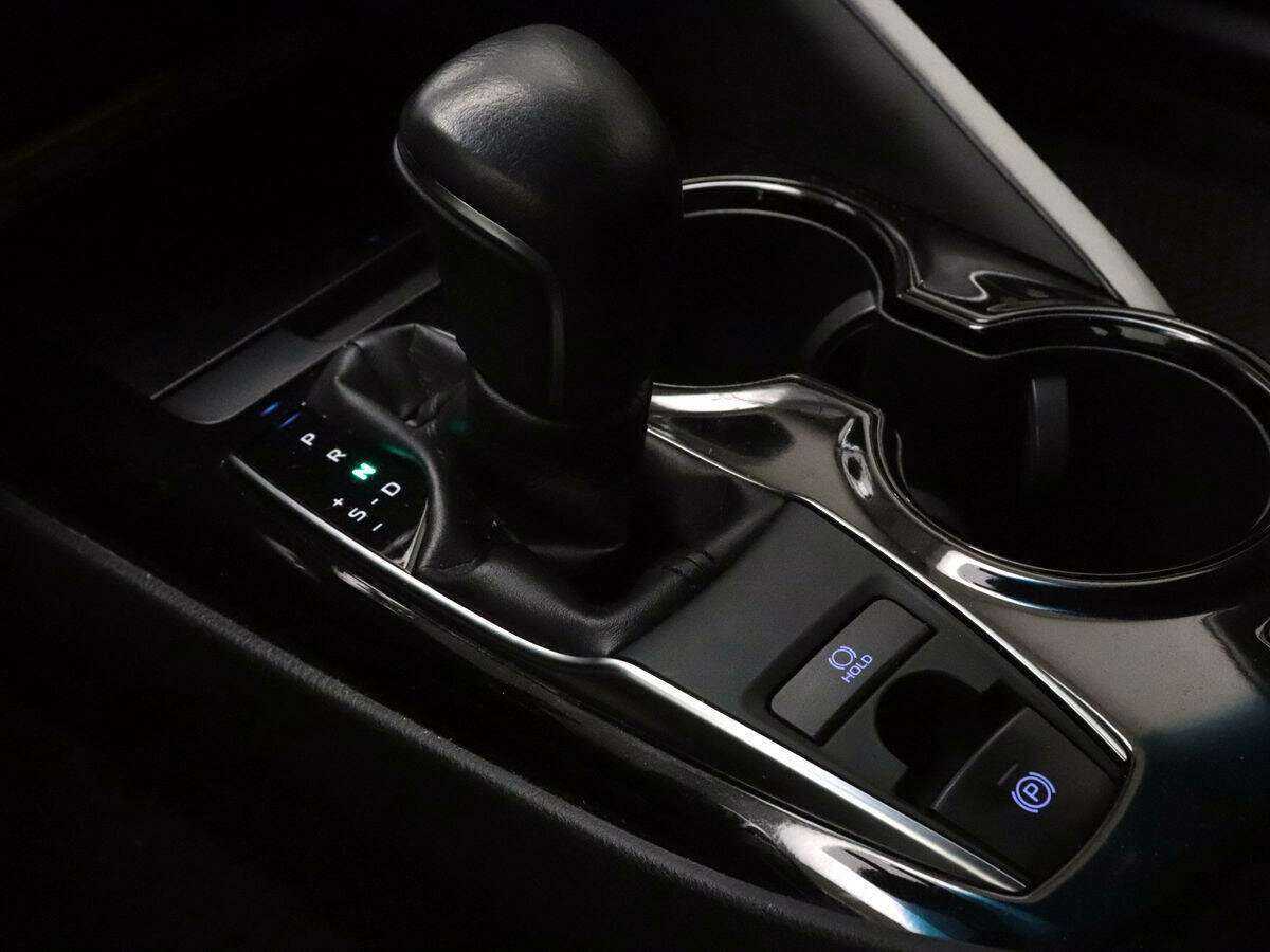 Toyota Camry с пробегом — 2019 год. Фото: #12