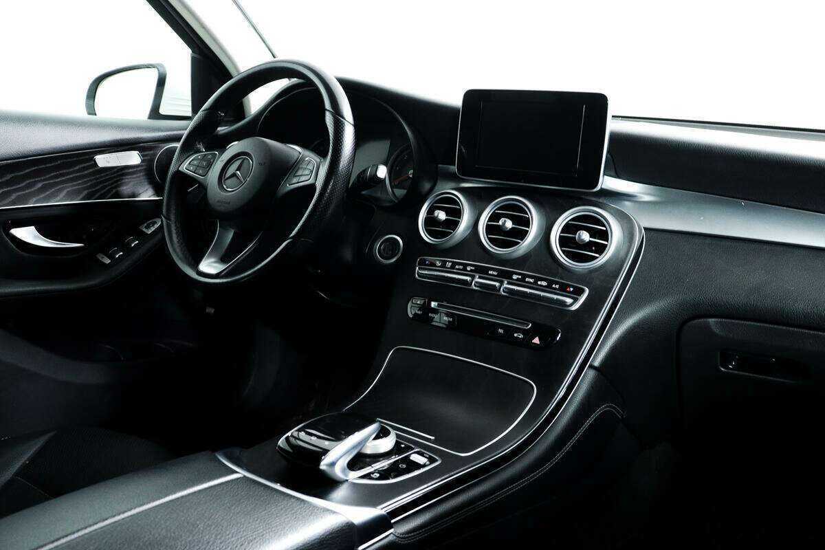 Mercedes-Benz GLC с пробегом — 2015 год. Фото: #8