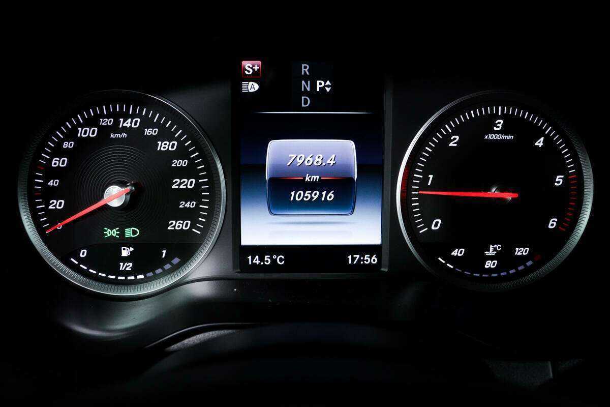 Mercedes-Benz GLC с пробегом — 2015 год. Фото: #9