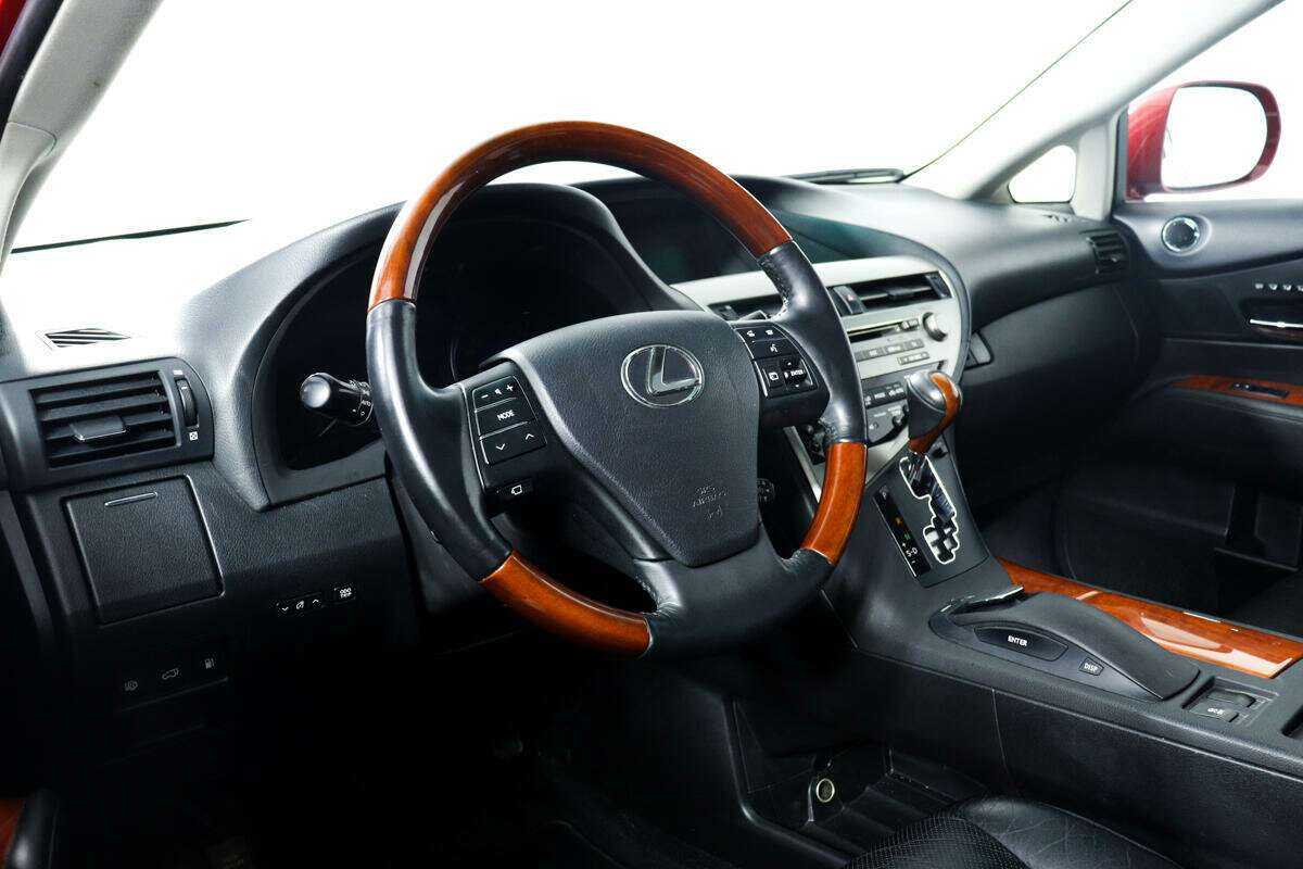 Lexus RX с пробегом — 2010 год. Фото: #12
