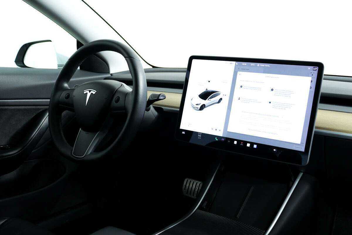 Tesla Model 3 с пробегом — 2019 год. Фото: #8
