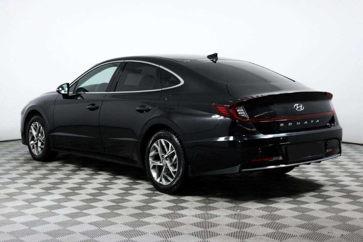 Hyundai Sonata с пробегом — 2021 год. Фото: #6