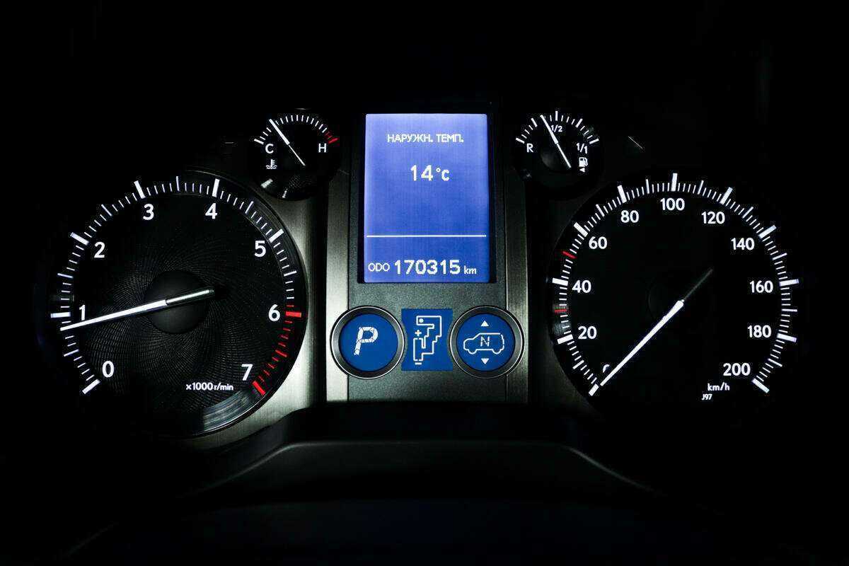 Lexus GX с пробегом — 2015 год. Фото: #9