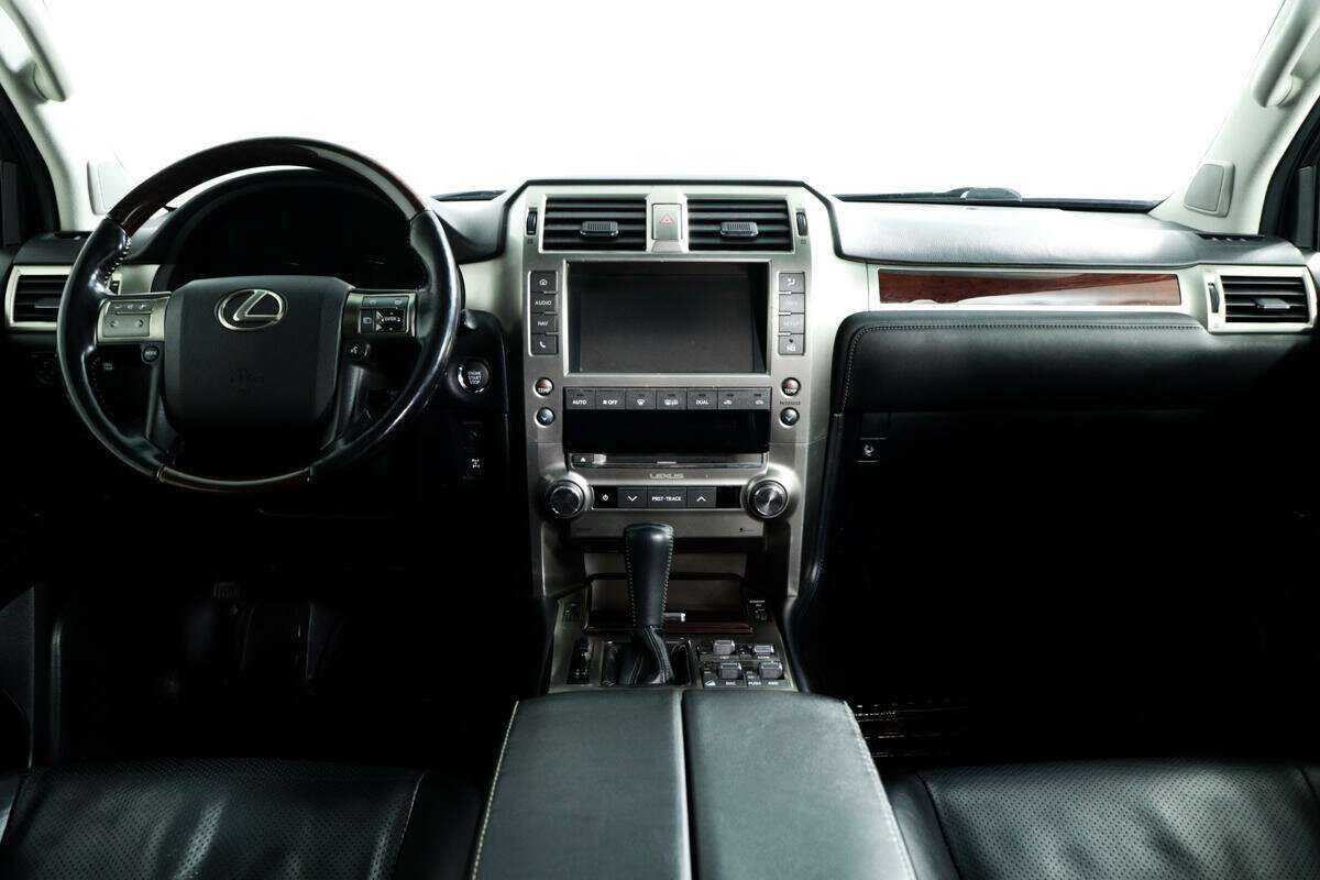 Lexus GX с пробегом — 2015 год. Фото: #10