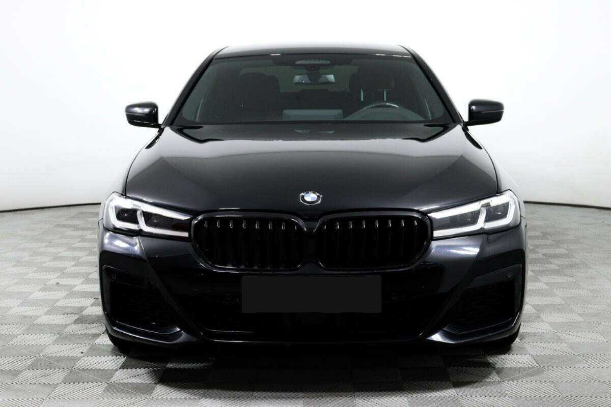 BMW 5 серии с пробегом — 2020 год. Фото: #1