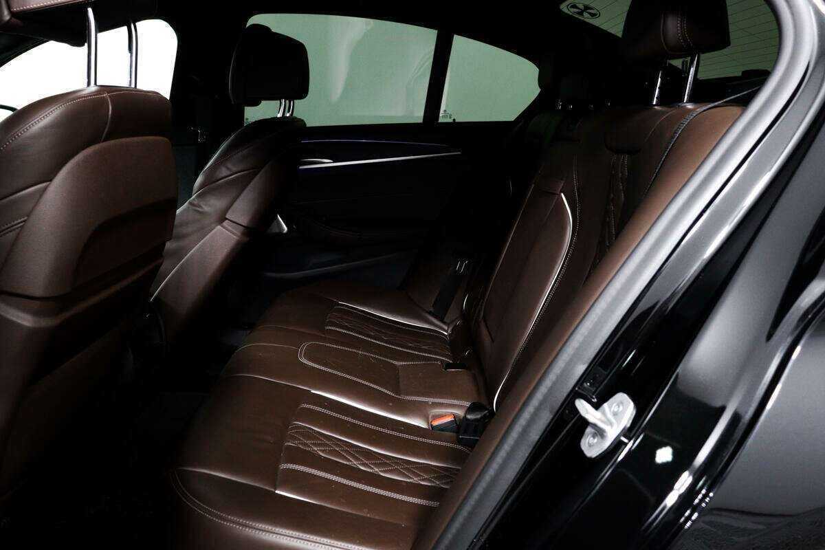 BMW 5 серии с пробегом — 2020 год. Фото: #11