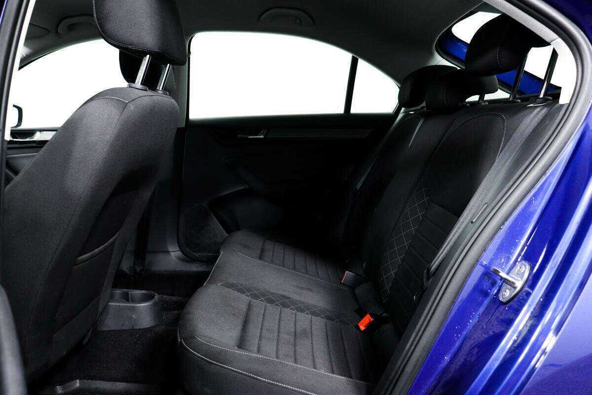 Skoda Rapid с пробегом — 2019 год. Фото: #11