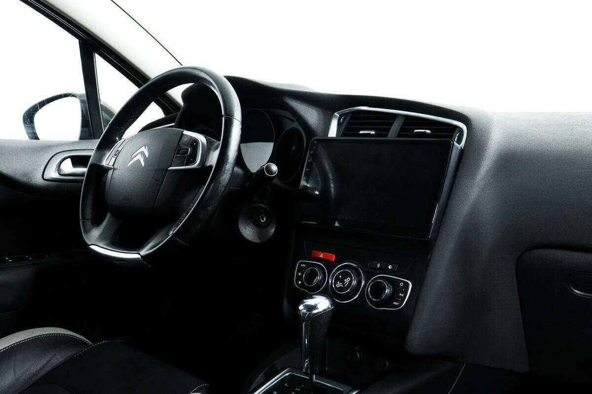 Citroen C4 с пробегом — 2012 год. Фото: #8