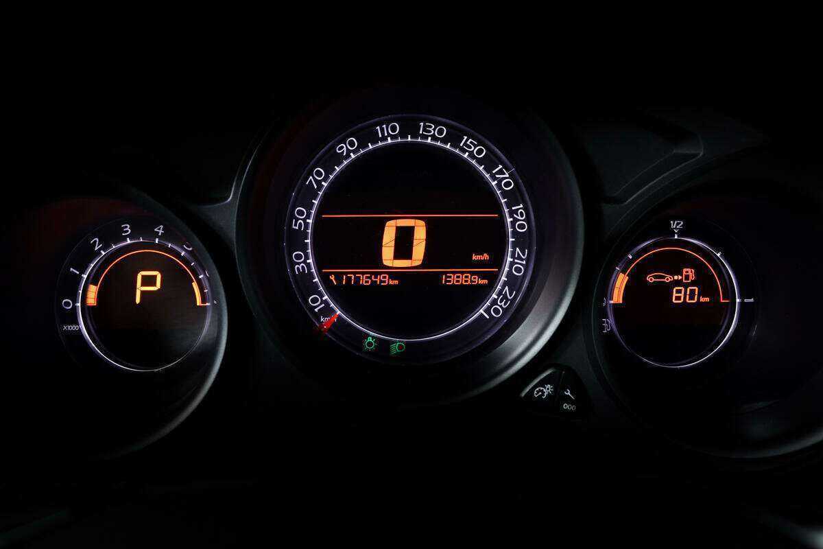 Citroen C4 с пробегом — 2012 год. Фото: #9