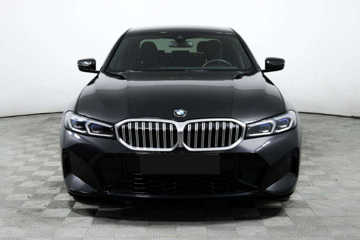 BMW 3 серии с пробегом — 2022 год. Фото: #1