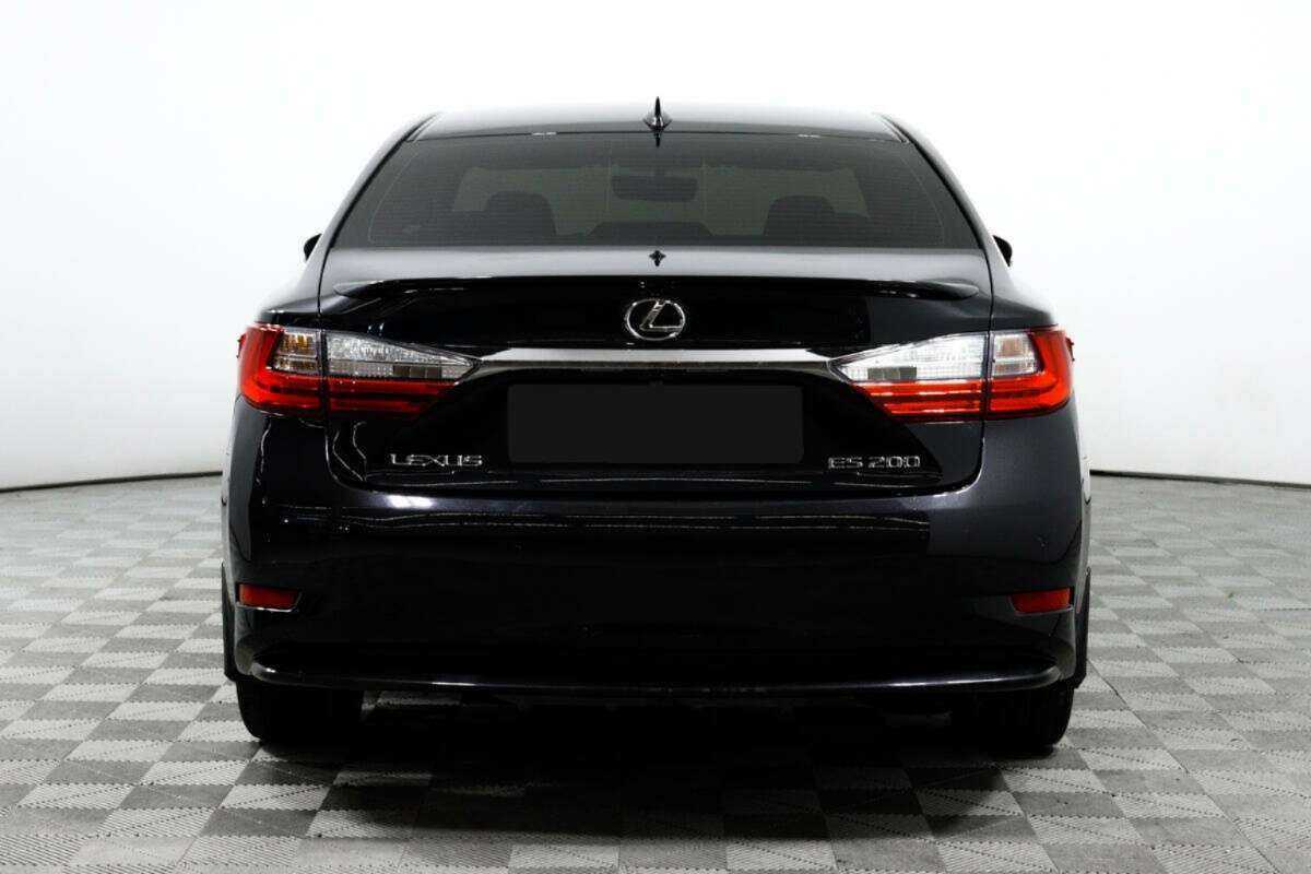 Lexus ES с пробегом — 2016 год. Фото: #5