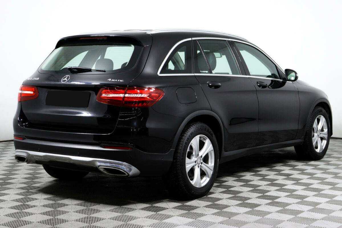 Mercedes-Benz GLC с пробегом — 2015 год. Фото: #4