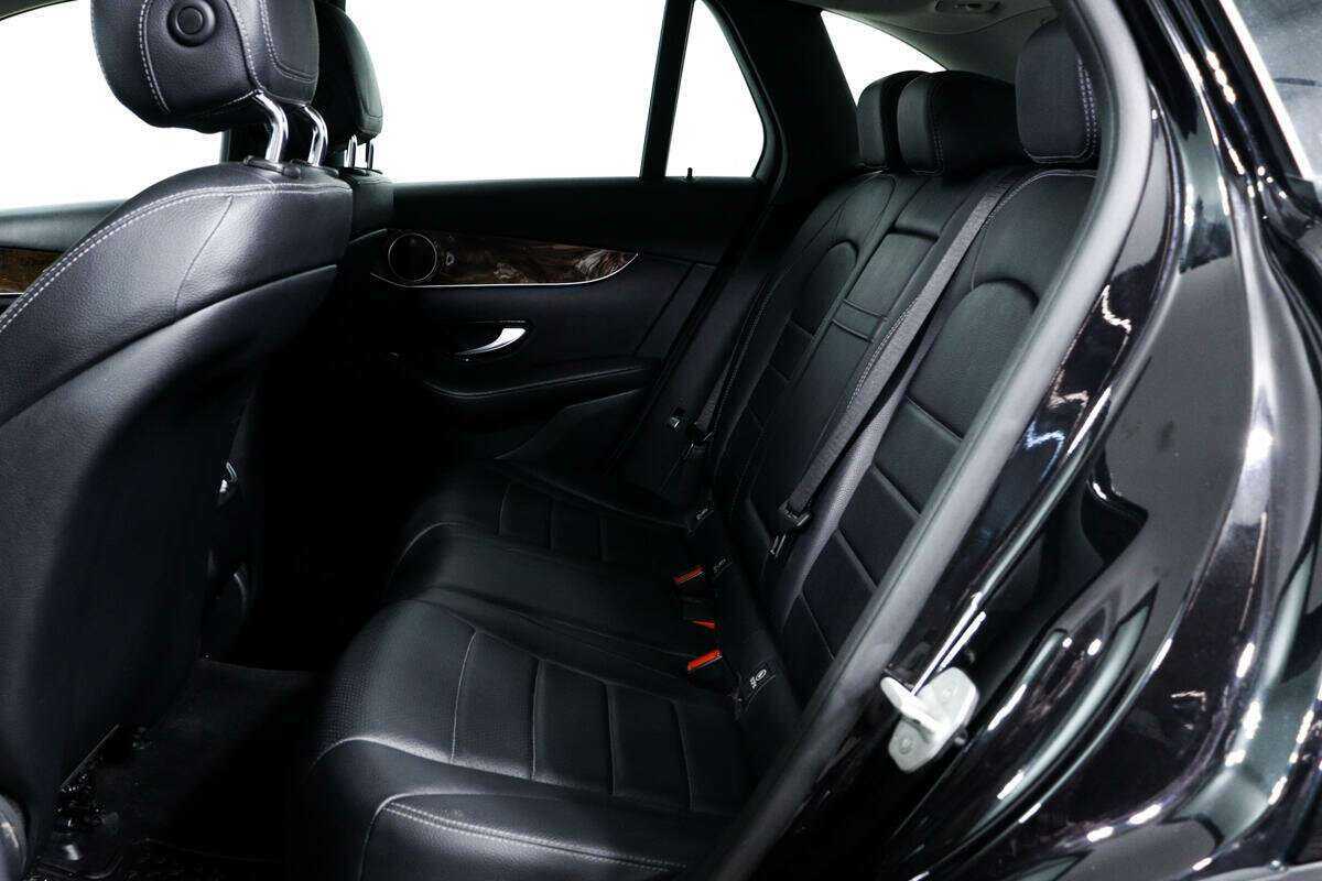 Mercedes-Benz GLC с пробегом — 2015 год. Фото: #11