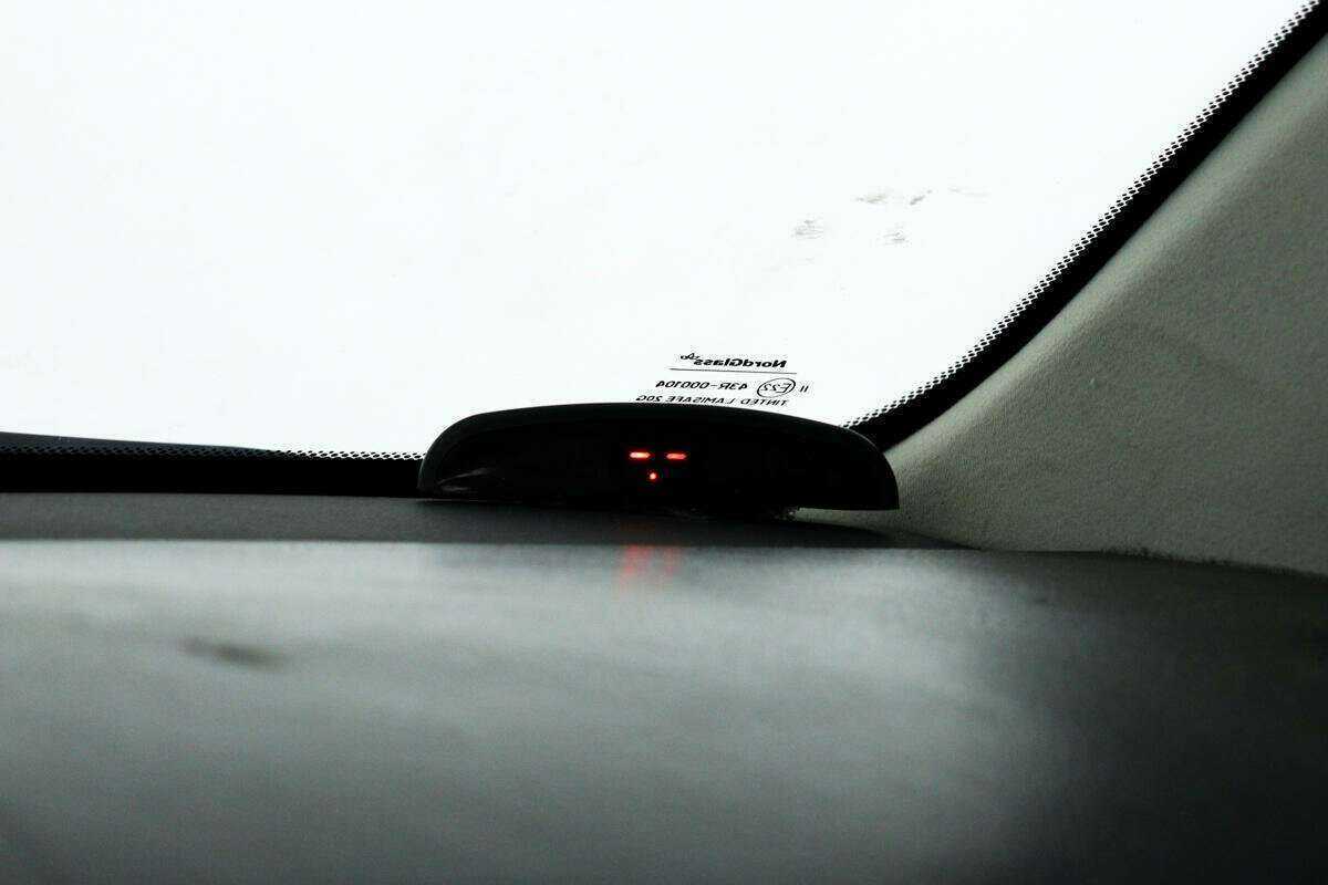 Toyota Avensis с пробегом — 2005 год. Фото: #13