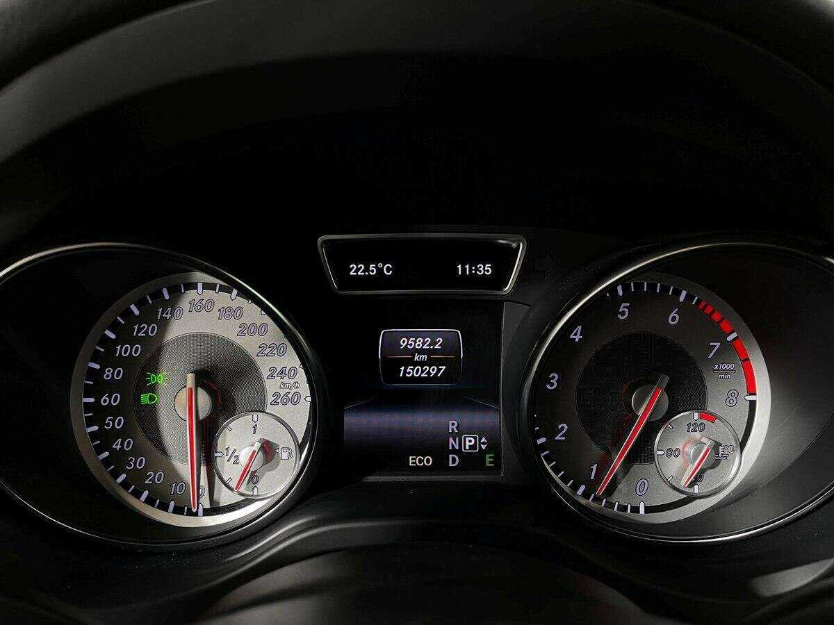 Mercedes-Benz GLA с пробегом — 2014 год. Фото: #10