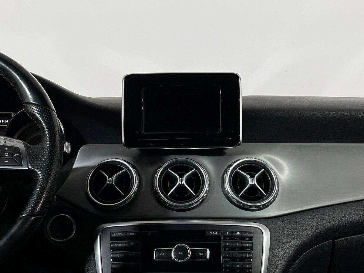 Mercedes-Benz GLA с пробегом — 2014 год. Фото: #11