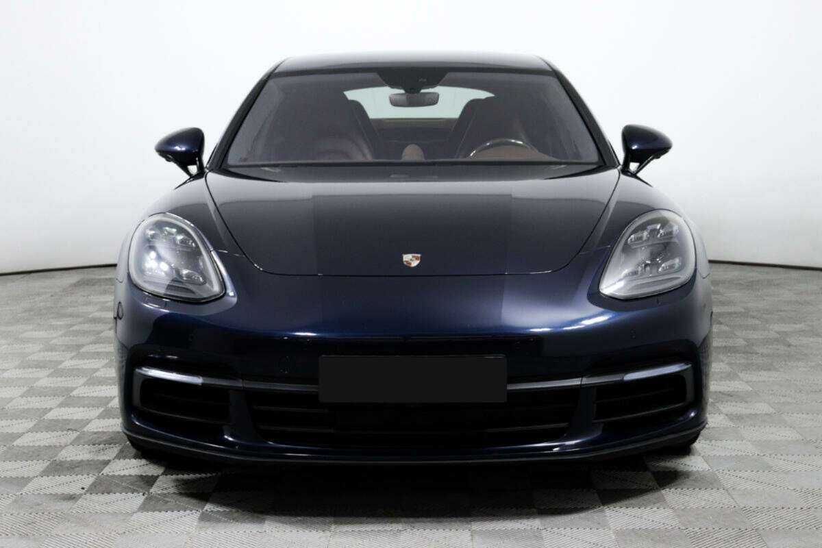 Porsche Panamera с пробегом — 2017 год. Фото: #1