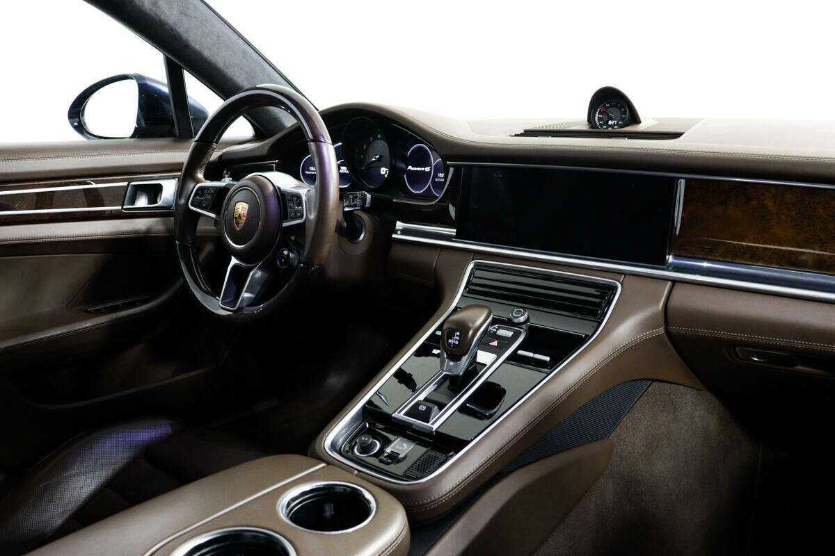 Porsche Panamera с пробегом — 2017 год. Фото: #8
