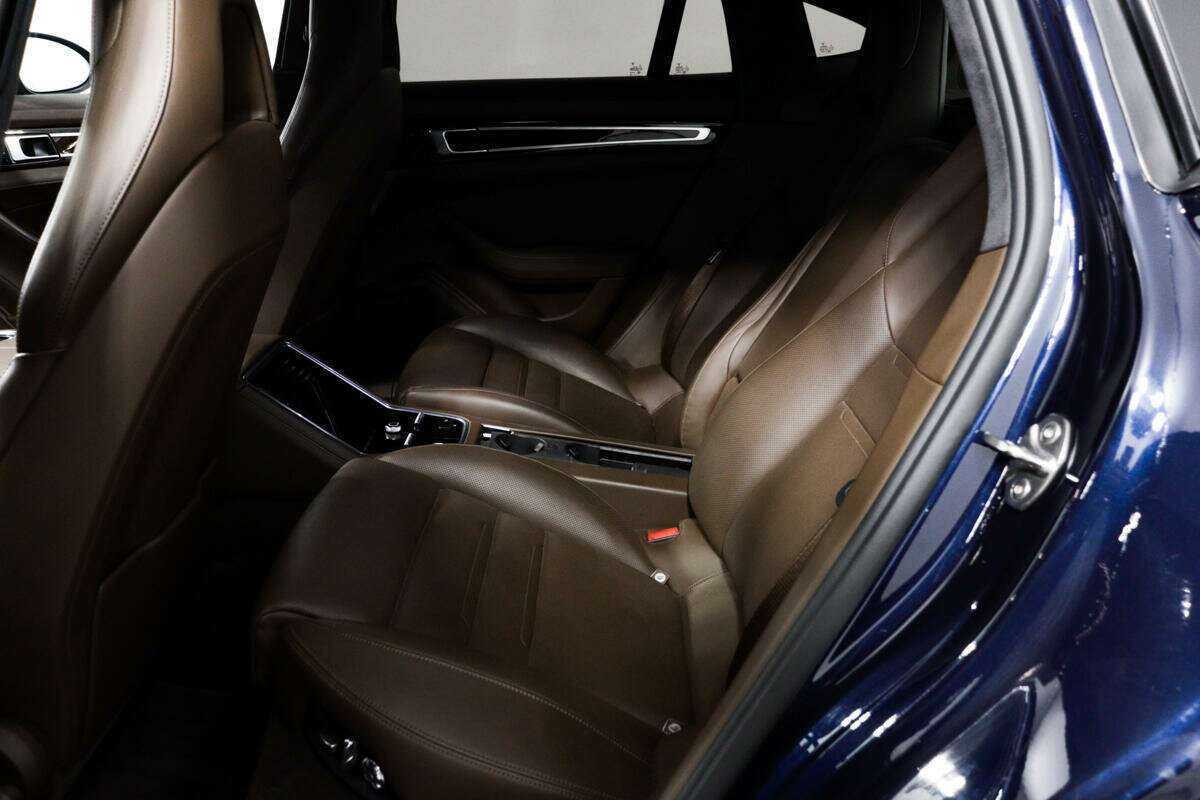 Porsche Panamera с пробегом — 2017 год. Фото: #11