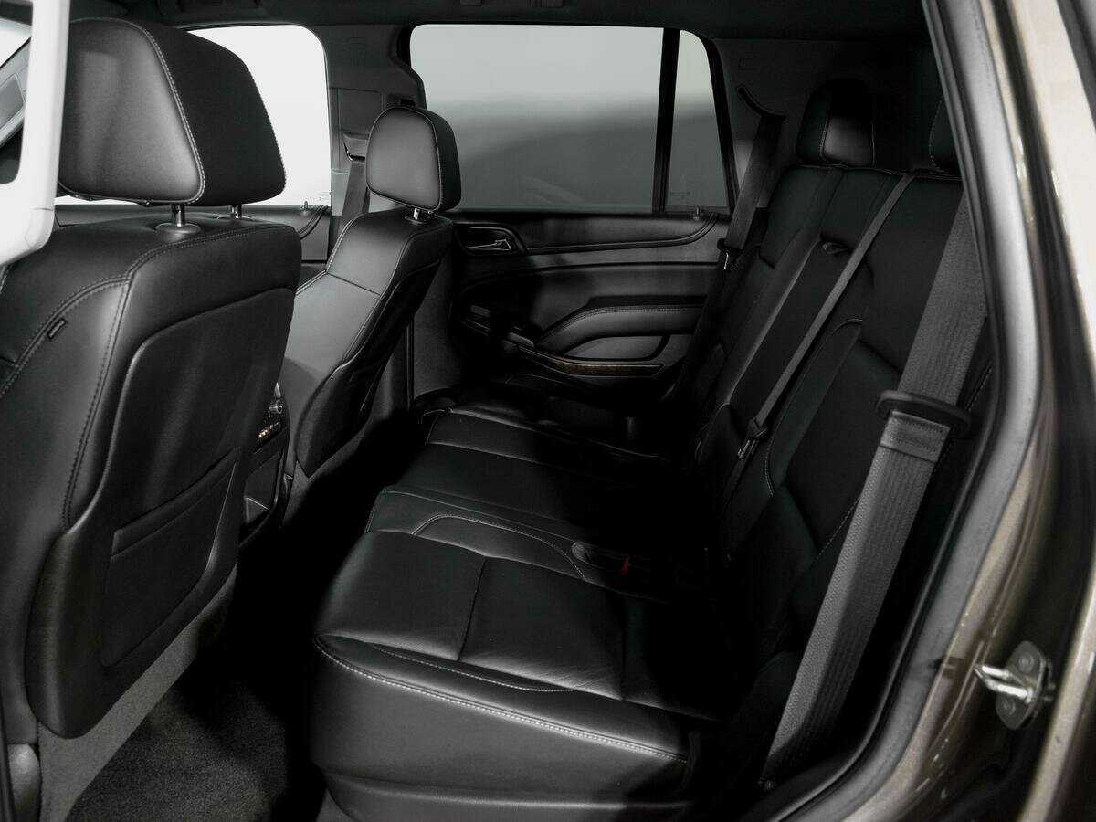 Chevrolet Tahoe с пробегом — 2016 год. Фото: #8