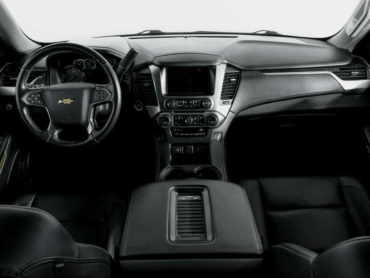 Chevrolet Tahoe с пробегом — 2016 год. Фото: #11