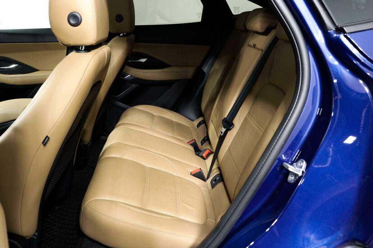 Jaguar E-Pace с пробегом — 2022 год. Фото: #11