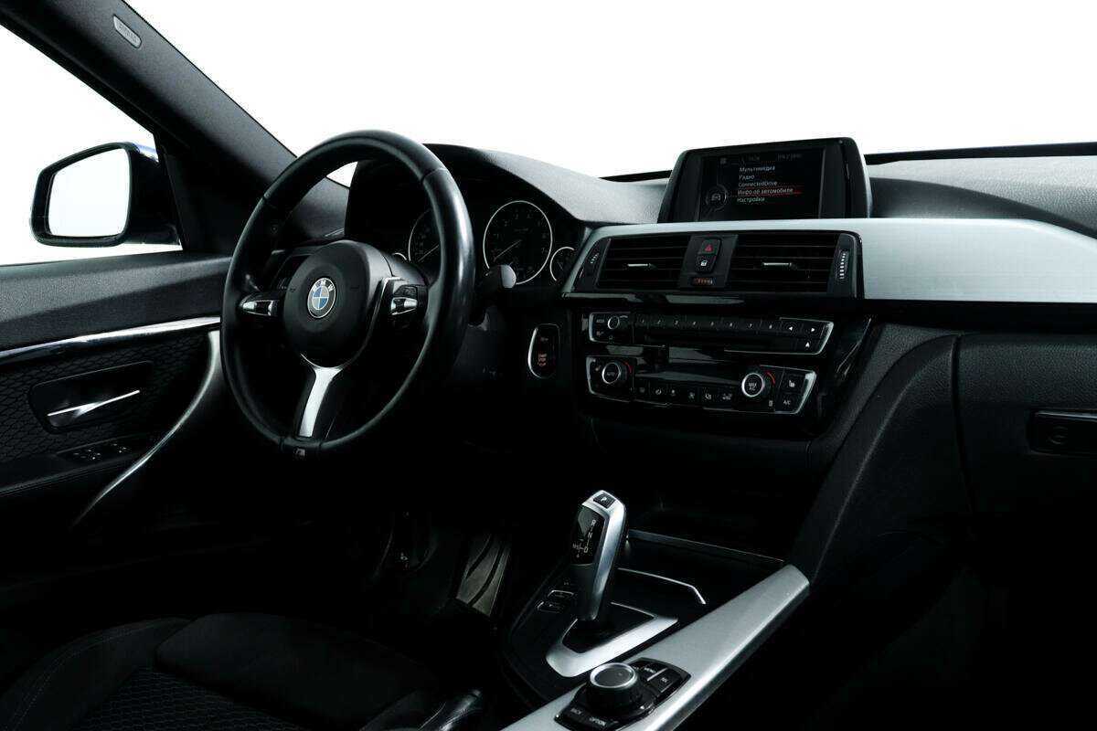 BMW 3 серии с пробегом — 2017 год. Фото: #8