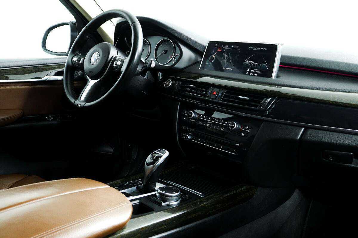 BMW X5 с пробегом — 2015 год. Фото: #8