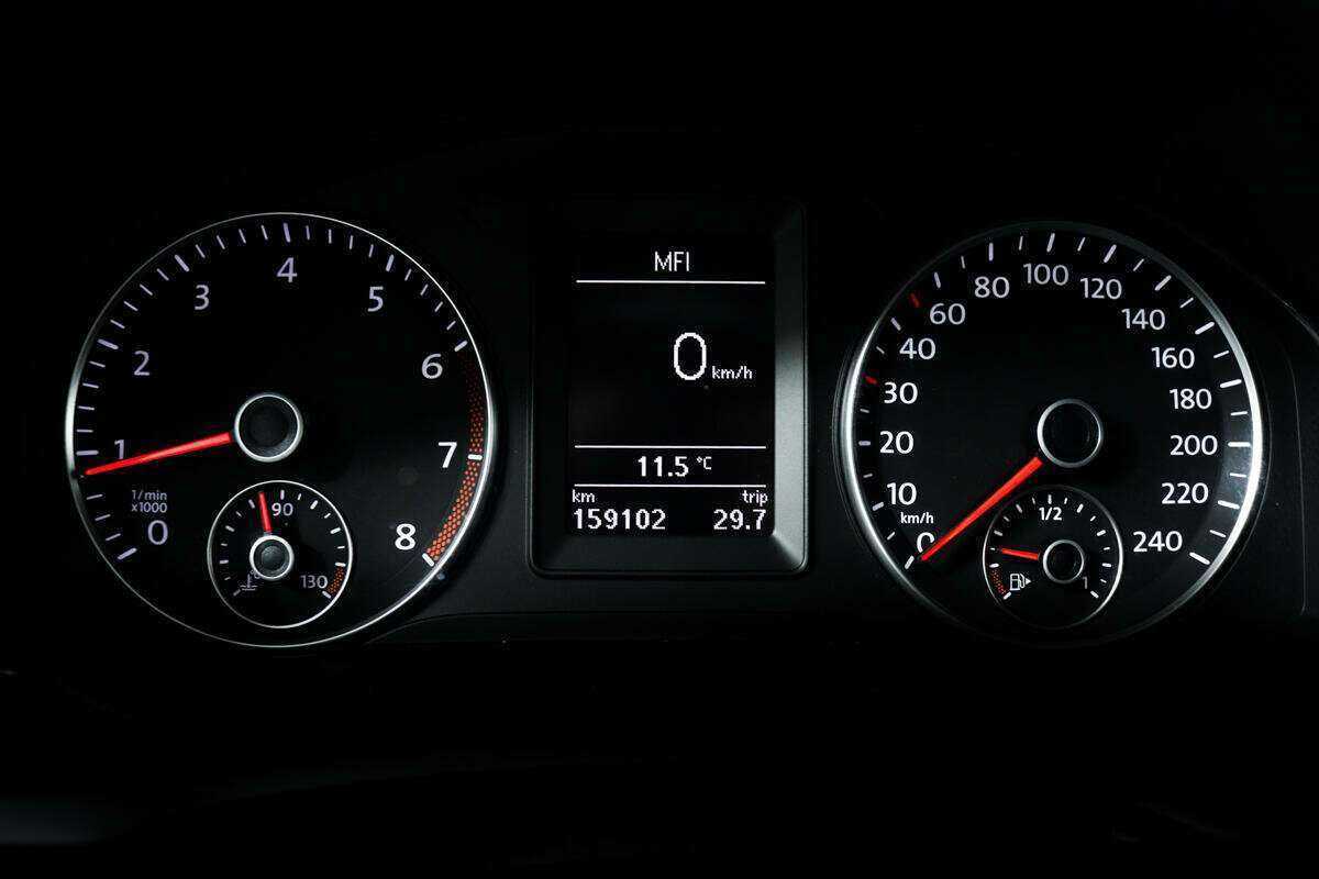 Volkswagen Jetta с пробегом — 2010 год. Фото: #9