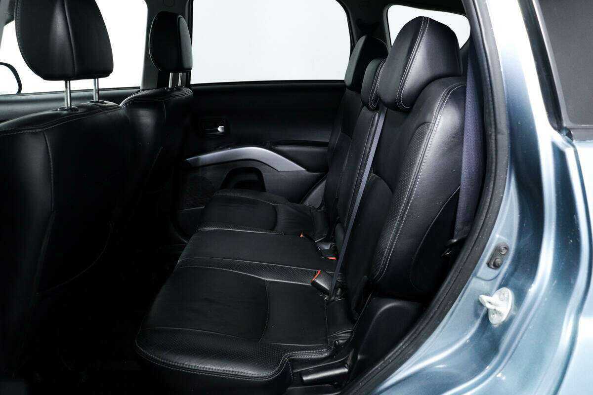 Mitsubishi Outlander с пробегом — 2008 год. Фото: #11