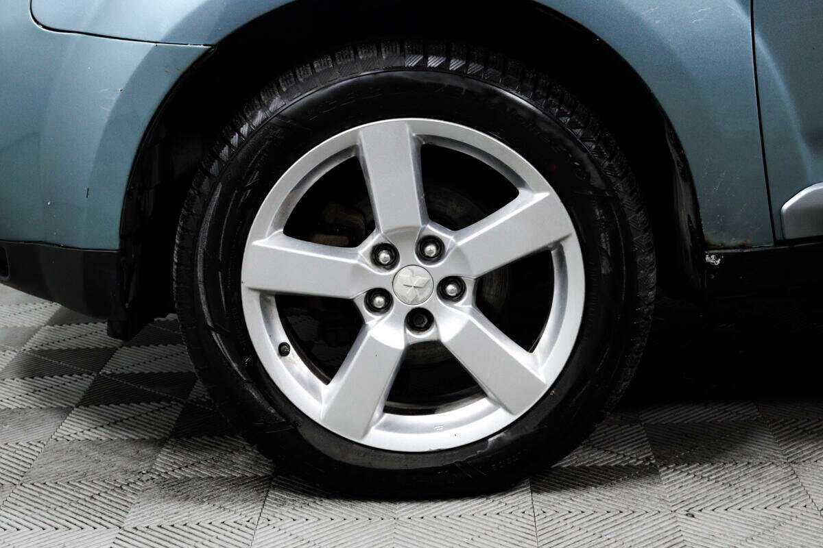 Mitsubishi Outlander с пробегом — 2008 год. Фото: #13