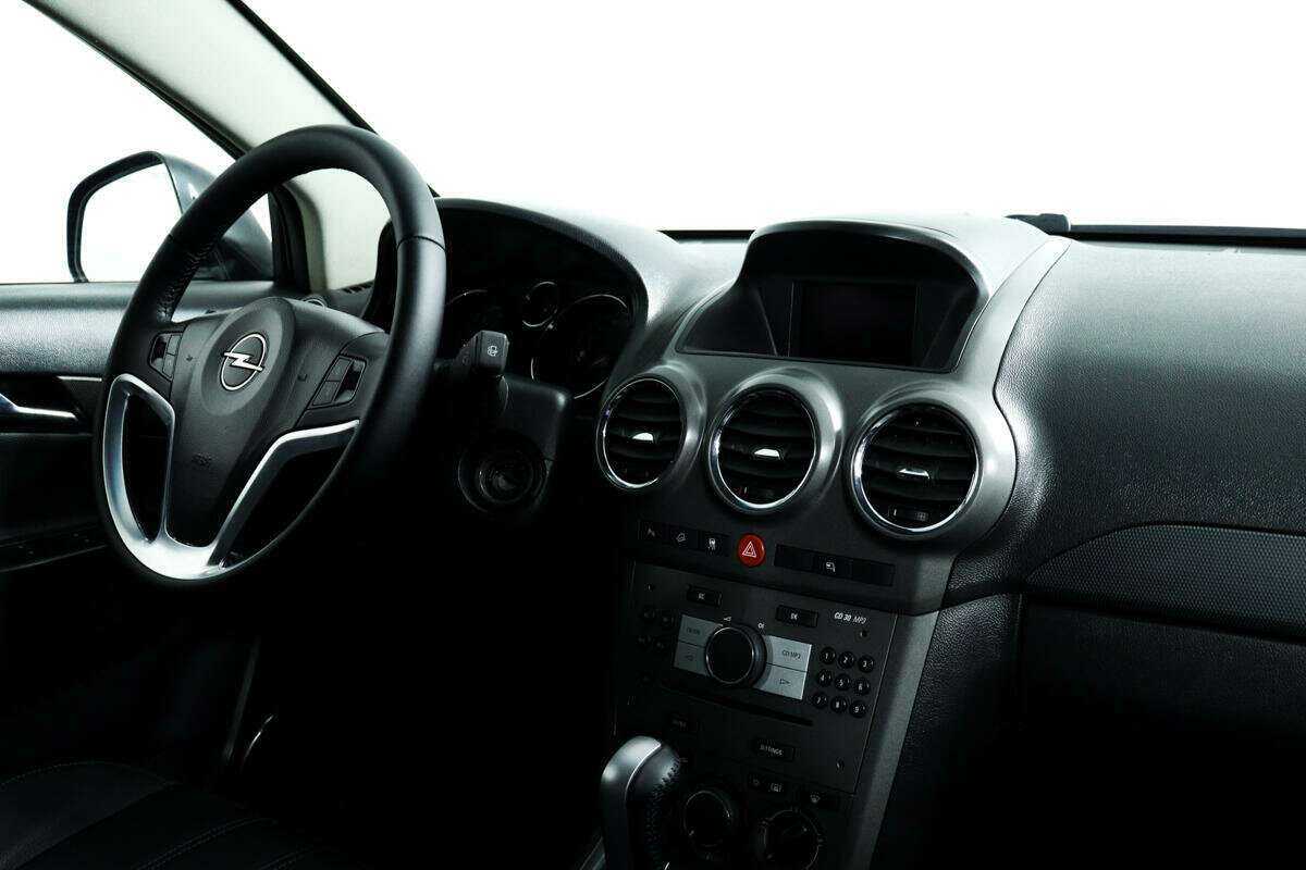 Opel Antara с пробегом — 2010 год. Фото: #8