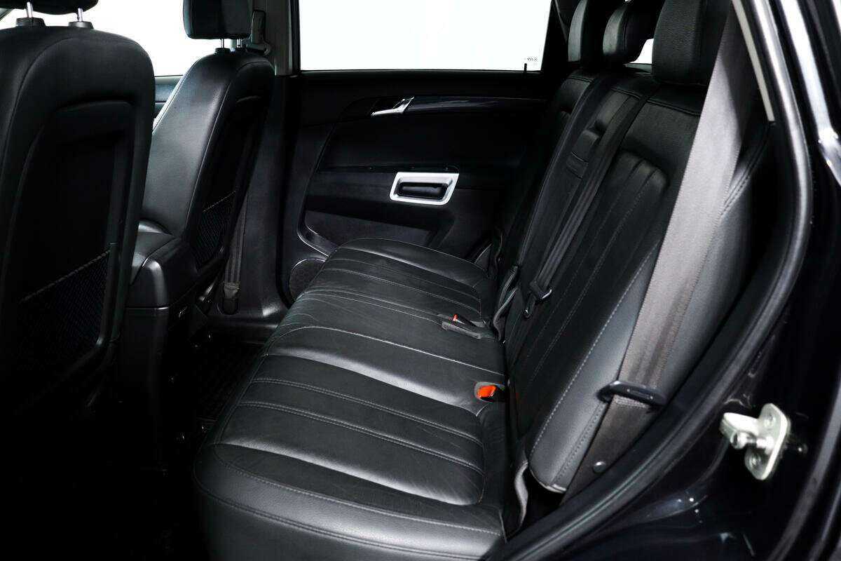 Opel Antara с пробегом — 2010 год. Фото: #11