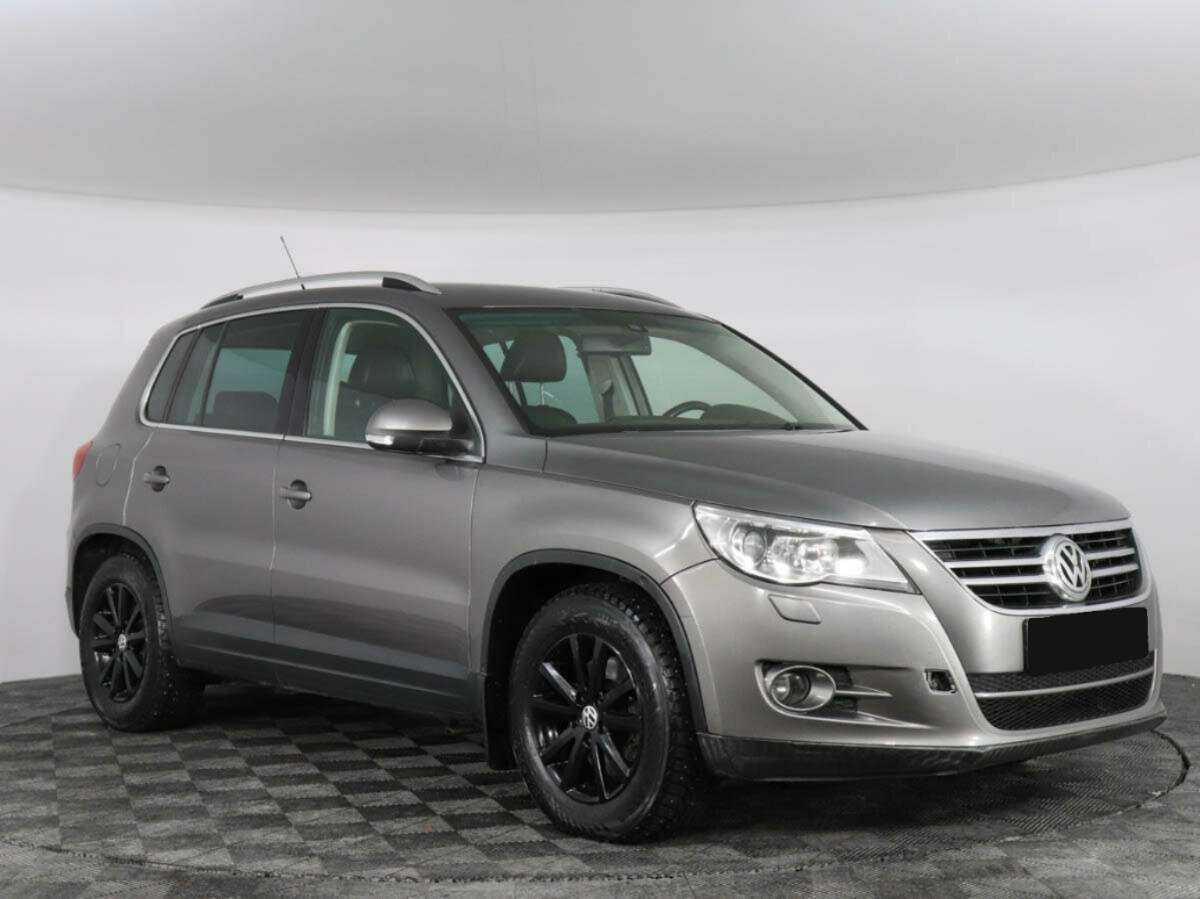 Volkswagen Tiguan с пробегом — 2009 год. Фото: #2