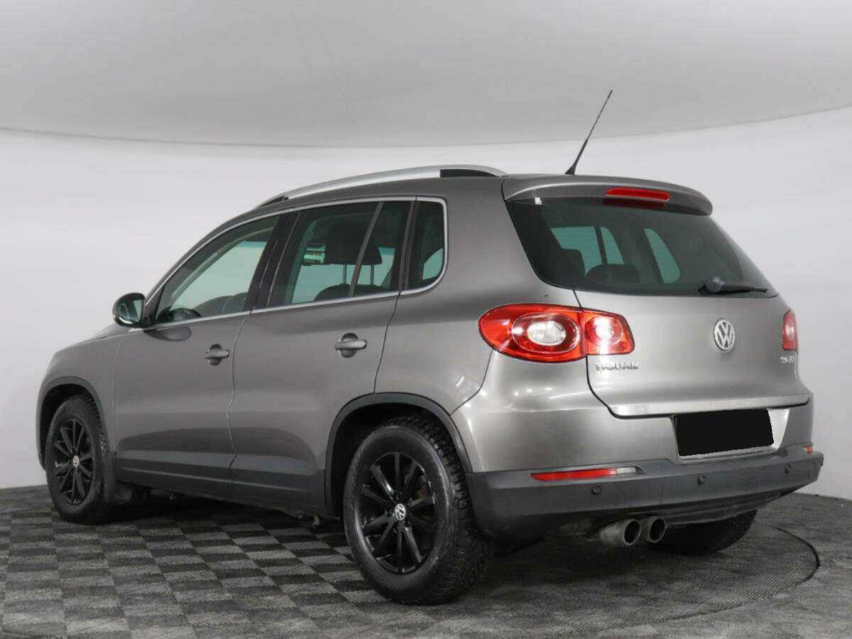Volkswagen Tiguan с пробегом — 2009 год. Фото: #6