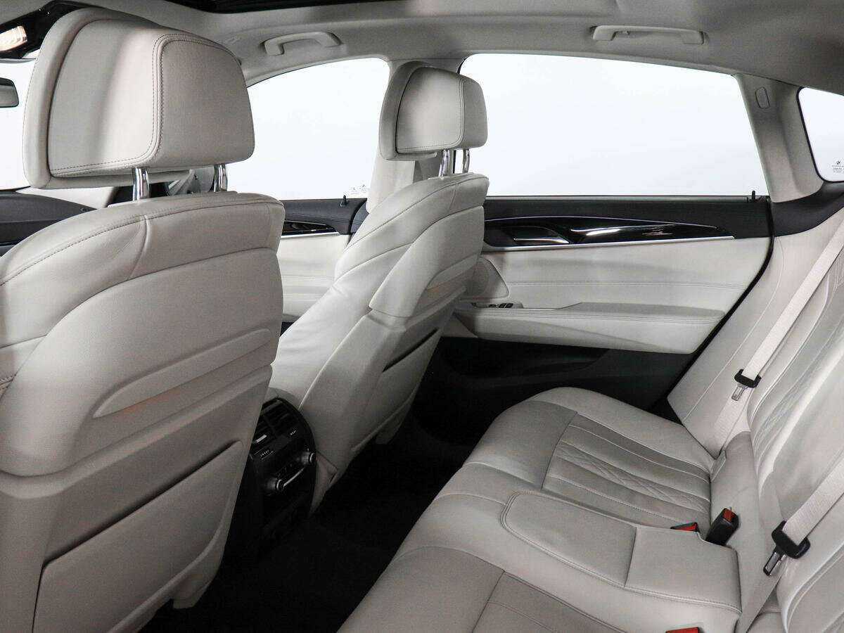 BMW 6 серии с пробегом — 2018 год. Фото: #10