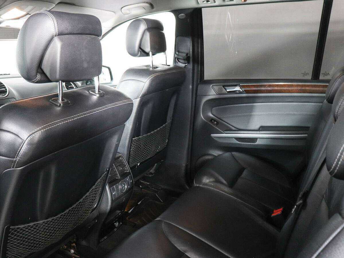 Mercedes-Benz GL-Класс с пробегом — 2010 год. Фото: #11